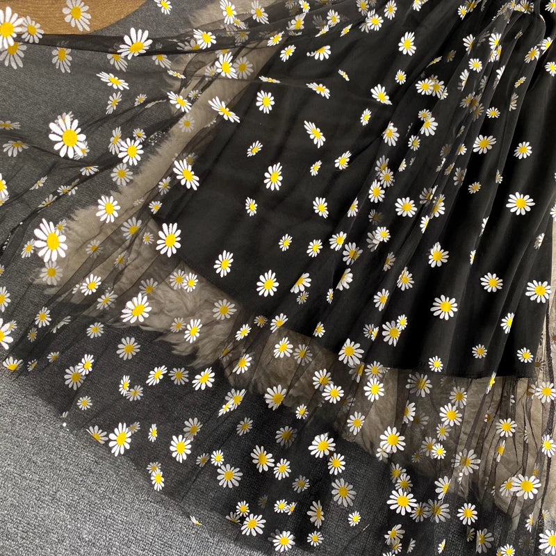 Vestido Encanto: Alcinhas com Duas Camadas