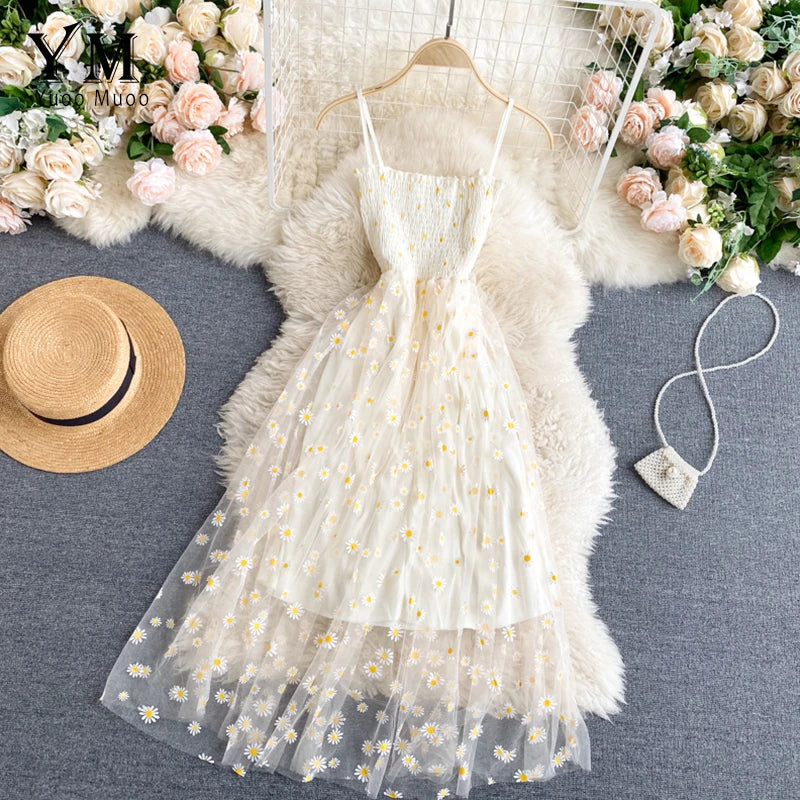 Vestido Encanto: Alcinhas com Duas Camadas
