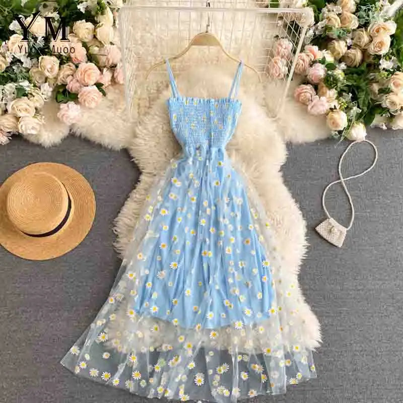 Vestido Encanto: Alcinhas com Duas Camadas