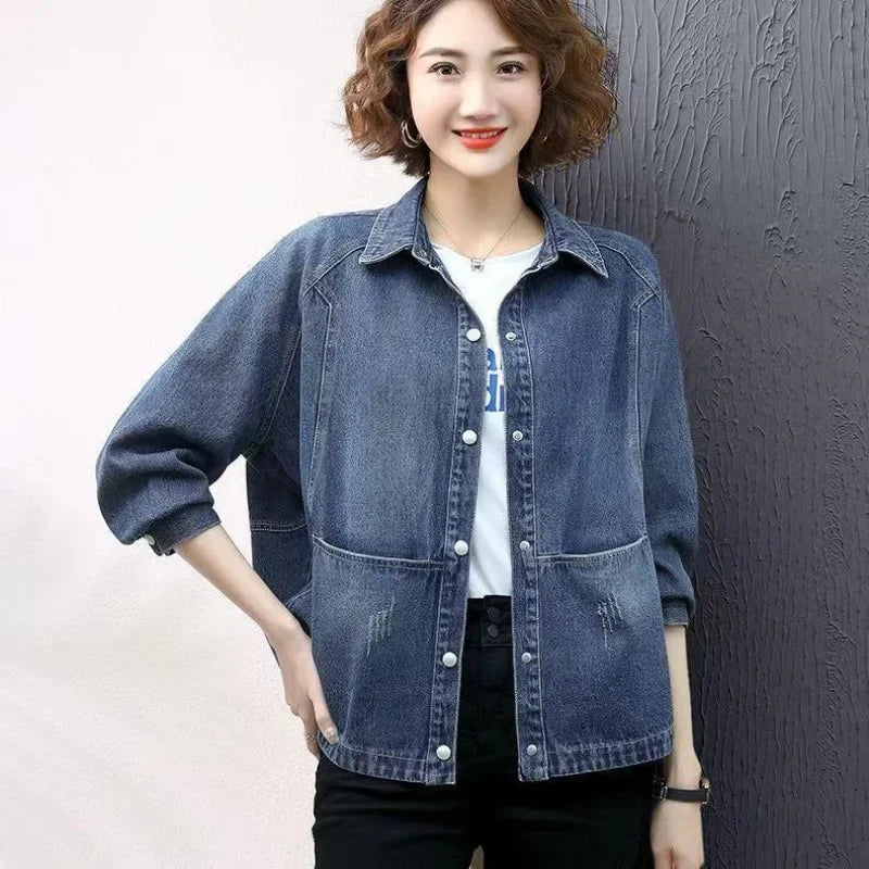 Jaqueta Glamour Denim: Versatilidade e Elegância