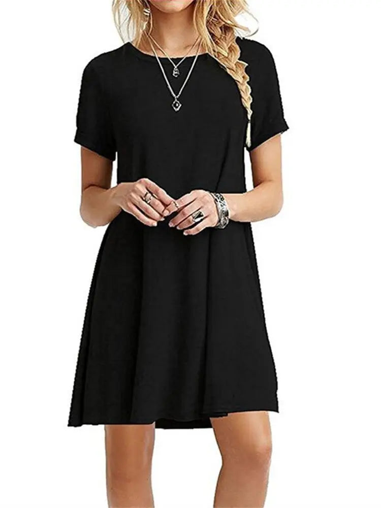 Vestido Básico de Manga Curta com Gola Redonda: Essência Chic - Simplicidade que Encanta